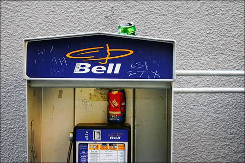 bell_payphone_7up.jpg