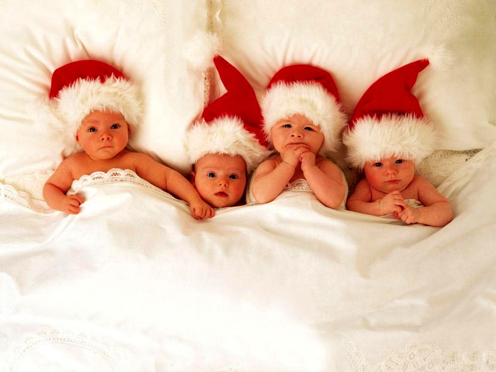 free-four-cute-christmas-babies-wallpaper_1024x768_88094