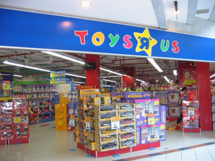 Toys_R_Us-685x513