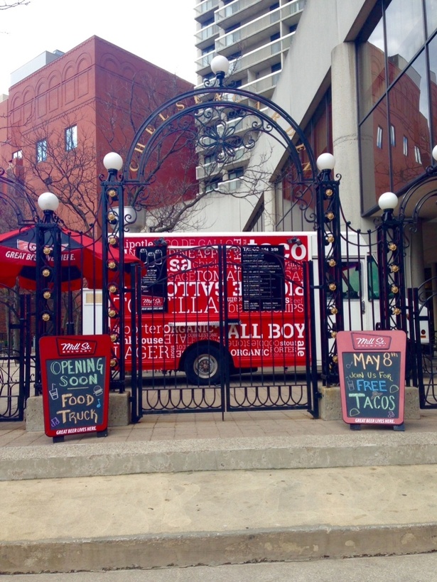 chelsea-food-truck-free-tacos