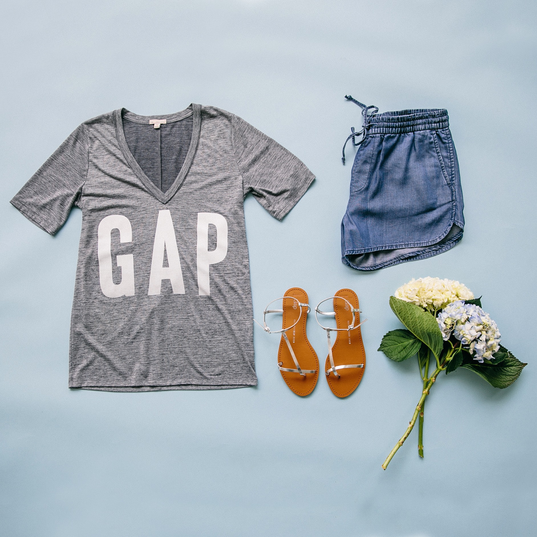 Gap Canada Sale: Save 40% Off Purchases Today Only! - Canadian Freebies ...