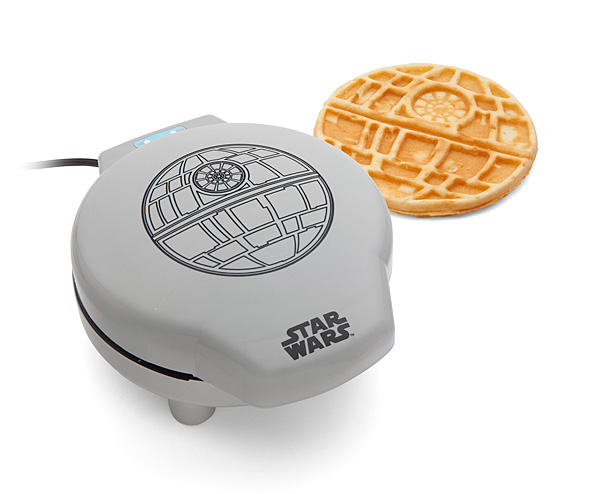 huik_sw_death_star_waffle_maker