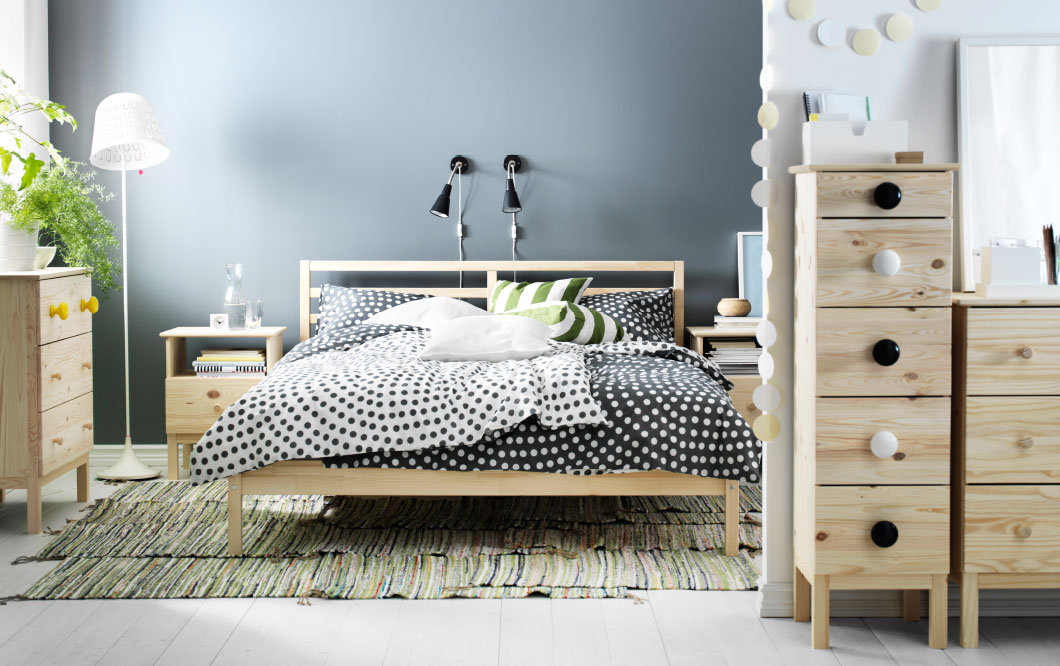 wood bed frame, nightstand, drawers, knobs__20151_cosl01a_01_PH121261