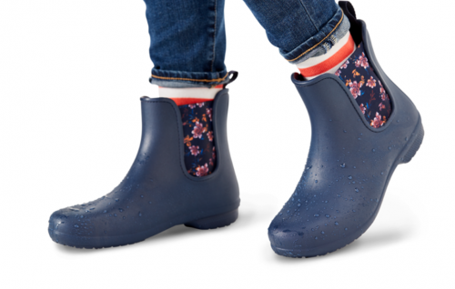 home bargains crocs