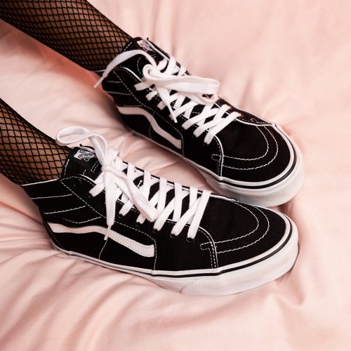 Journeys Canada Sale Up To 50 Off Sale Items FREE Shipping Journeys Canada Sale Up To 50 Off Sale Items FREE Shipping